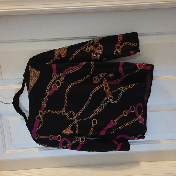 Chico's Black Top with Pink and Gold Metallic  Chain Design Small - Picture 6 of 6